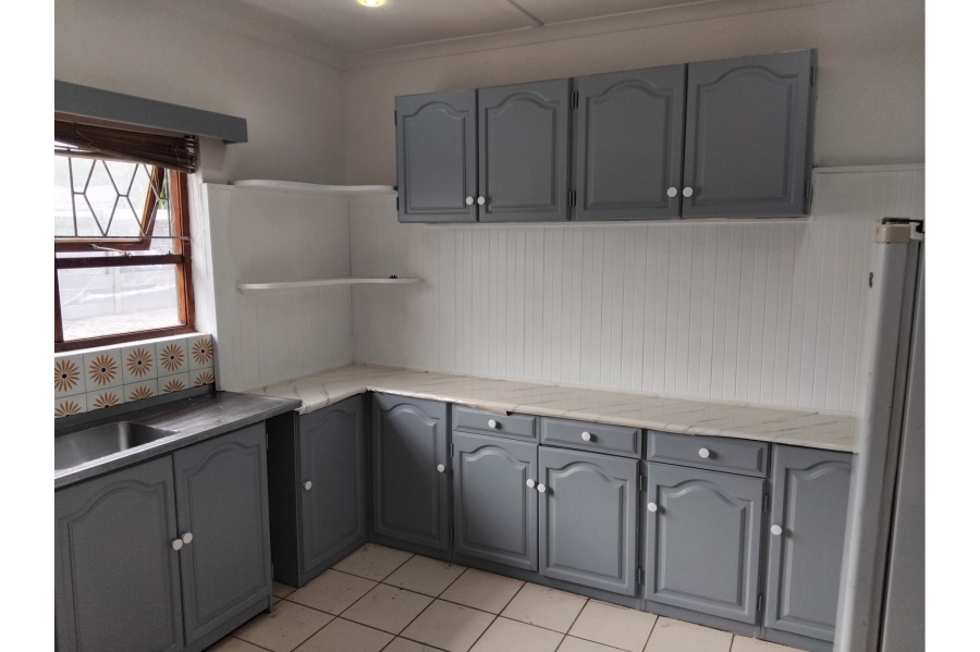 4 Bedroom Property for Sale in Zeekoevlei Western Cape
